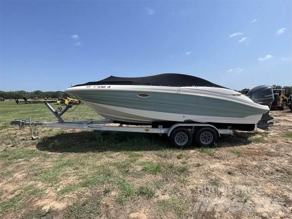  SOUTHWIND 2400 Veneet, proomut ja ponttoonit