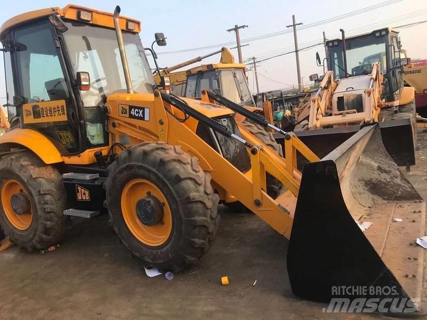 JCB 4CX Kaivurikuormaajat