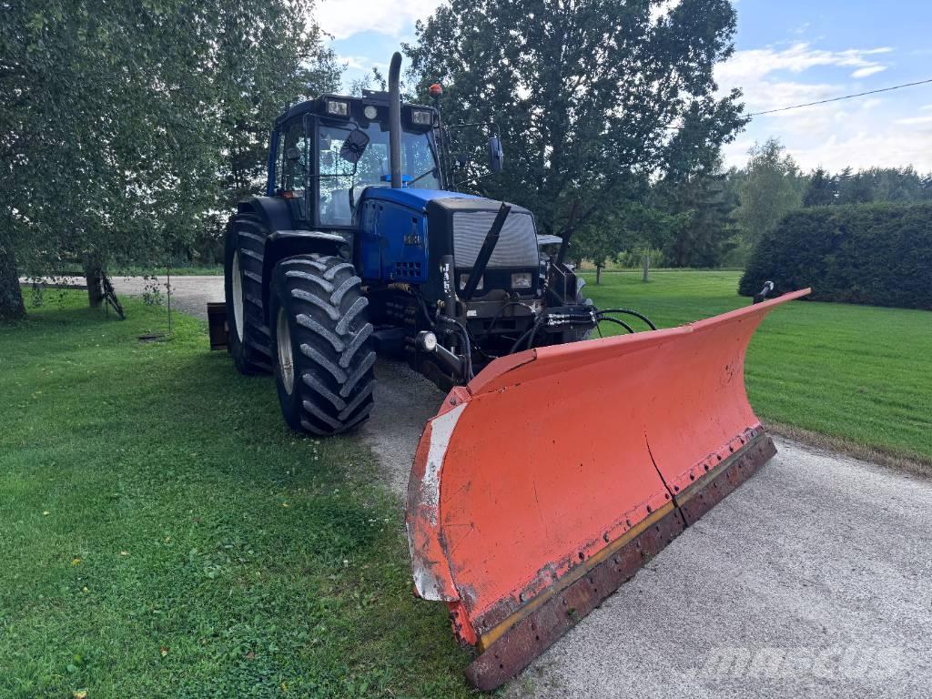 Valtra 8400-4 Traktorit