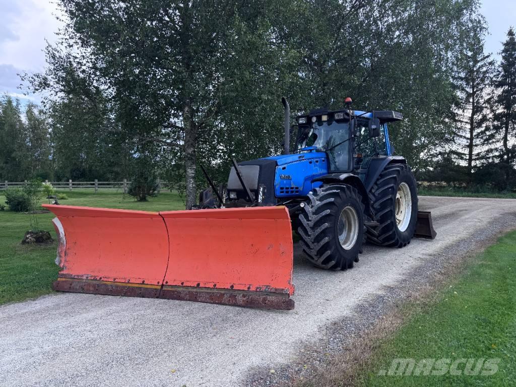 Valtra 8400-4 Traktorit