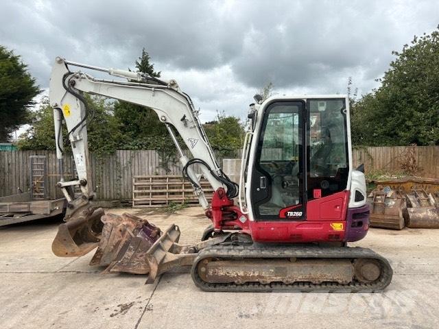Takeuchi TB 260 Minikaivukoneet < 7t