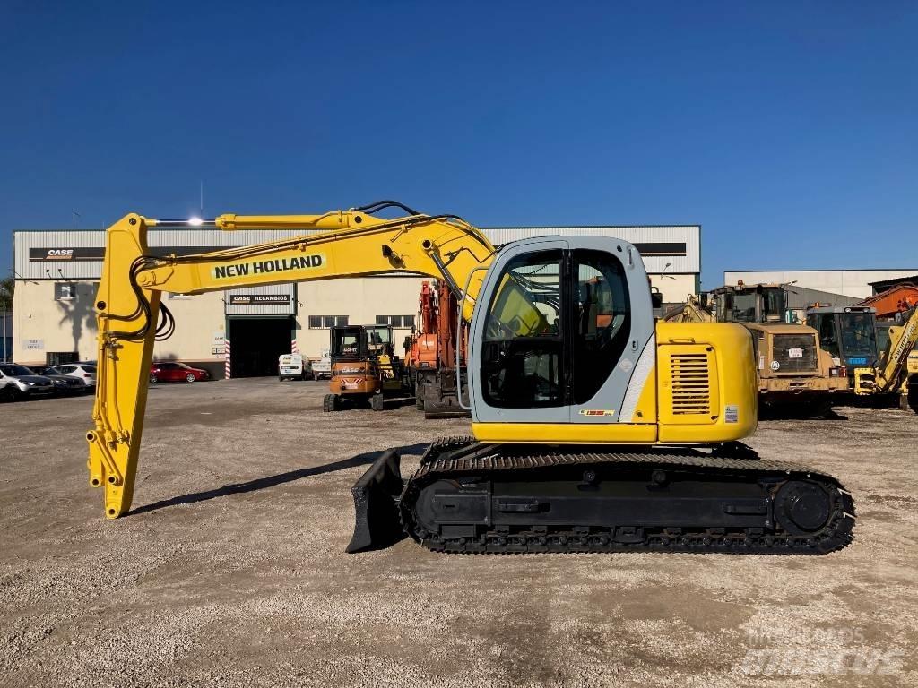 New Holland E 135 SR Midikaivukoneet 7t - 12t