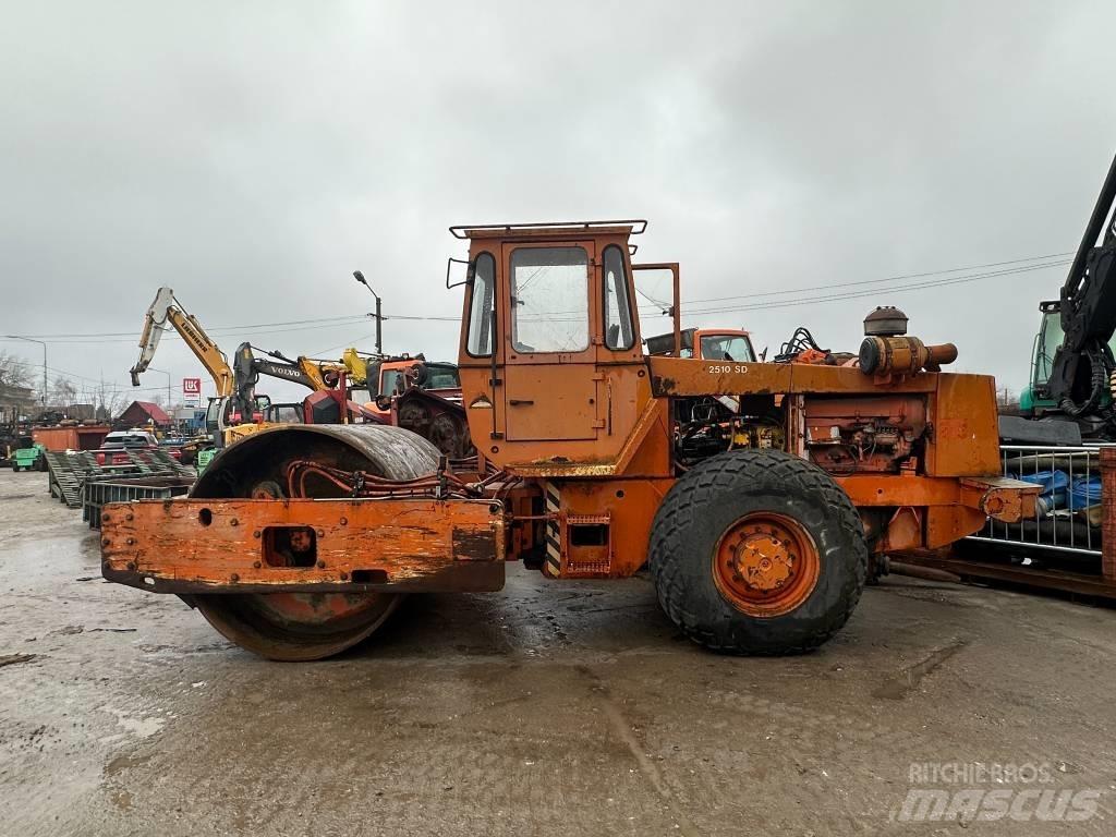 Hamm 2510 SD Yksivalssijyrät