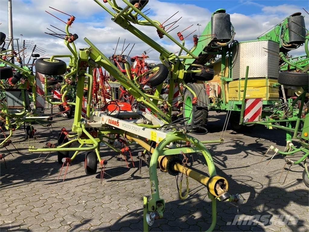 CLAAS Volto 770 T Pöyhimet ja haravat