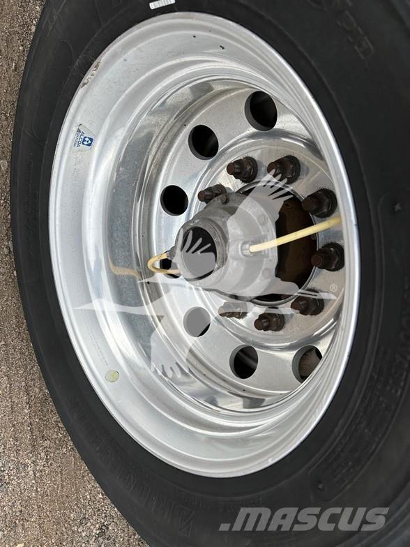 Utility 3000R Kylmä-/Lämpökoripuoliperävaunut