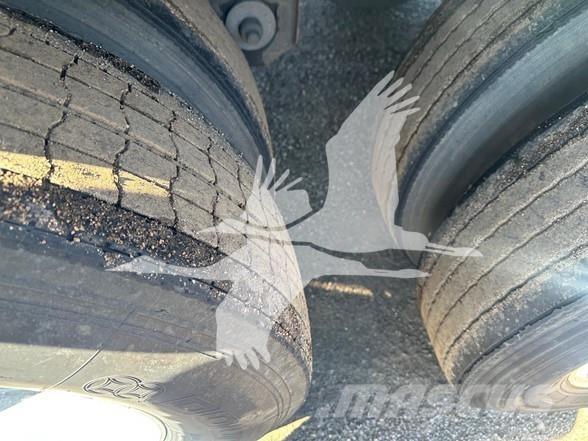 Utility 3000R Kylmä-/Lämpökoripuoliperävaunut