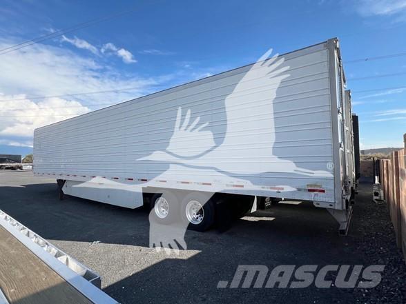 Utility 3000R Kylmä-/Lämpökoripuoliperävaunut