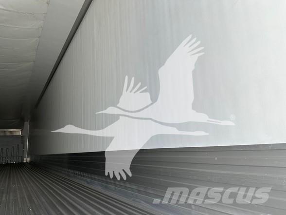 Utility 3000R Kylmä-/Lämpökoripuoliperävaunut