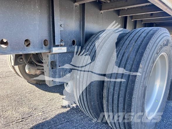 Utility 4000AE Lavapuoliperävaunut