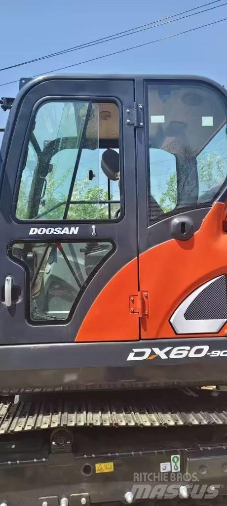 Doosan DX60 Minikaivukoneet < 7t