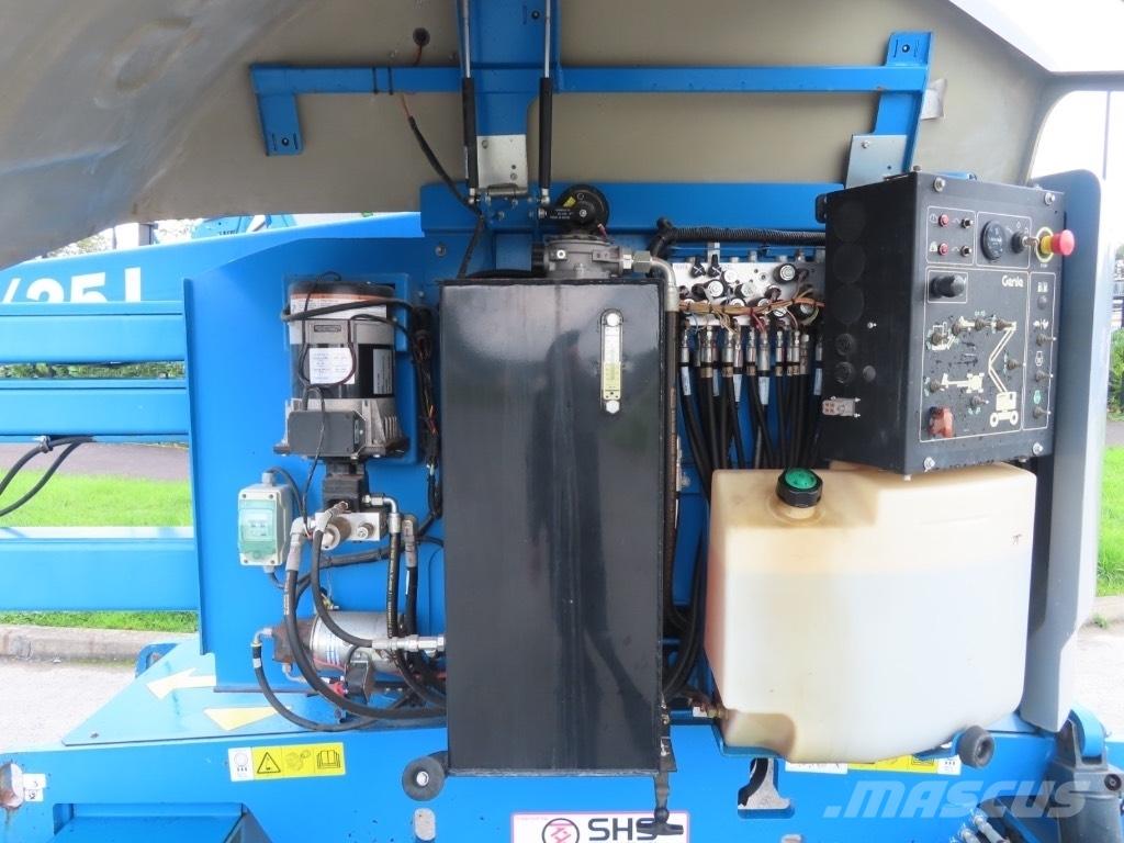 Genie Z 45 Kuukulkijat