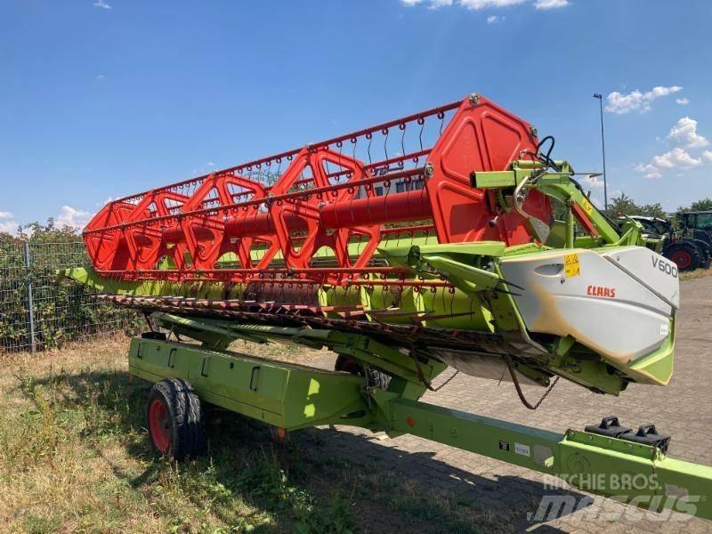 CLAAS TUCANO 570 Leikkuupuimurit