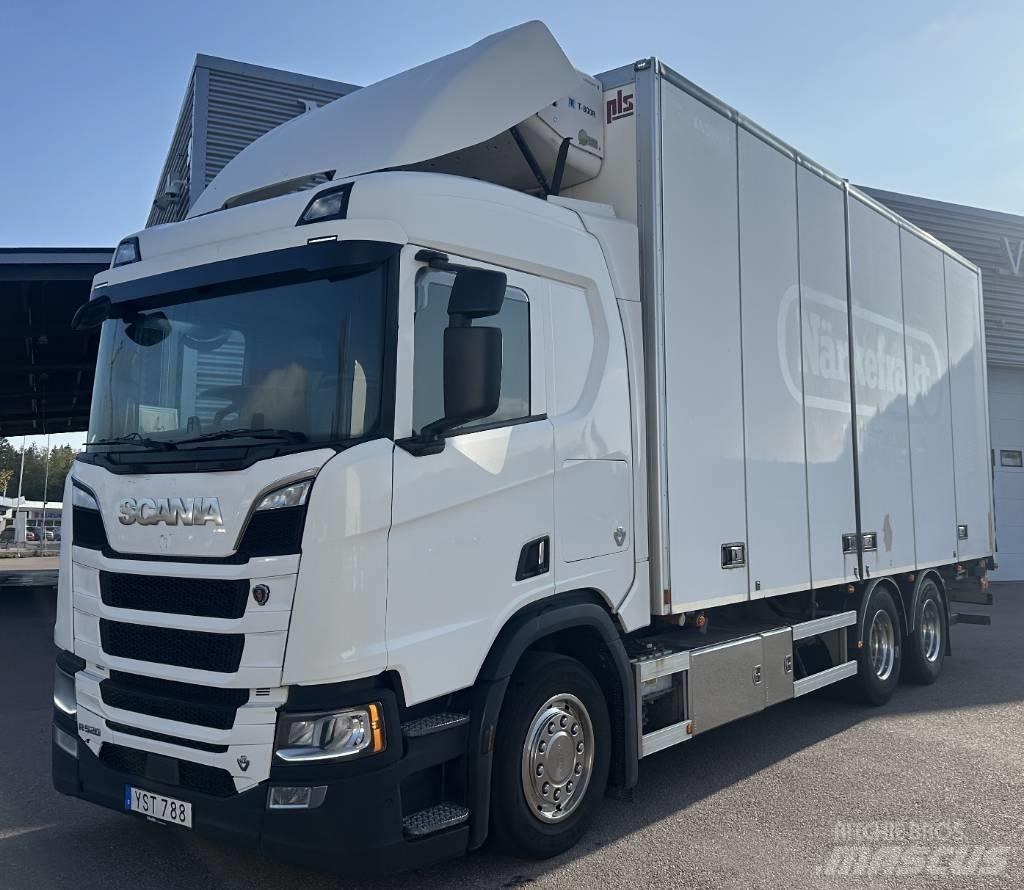 Scania R520B6X2NB Umpikorikuorma-autot