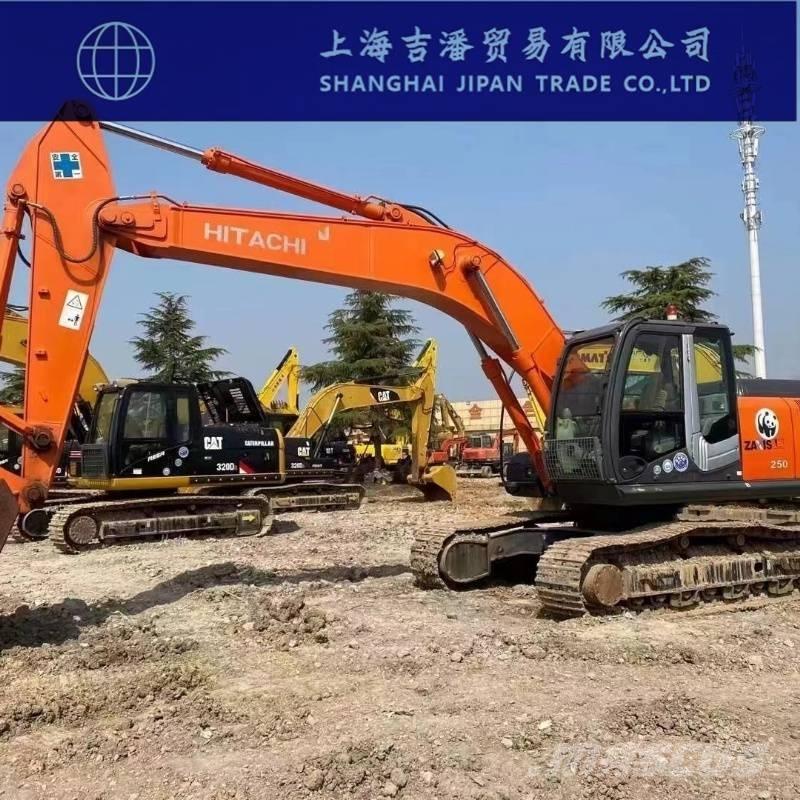 Hitachi ZX 250 Telakaivukoneet