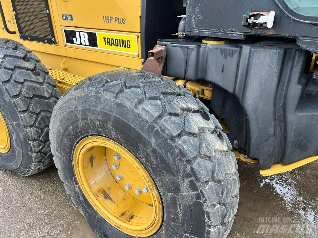 CAT 140 M AWD Tiehöylät
