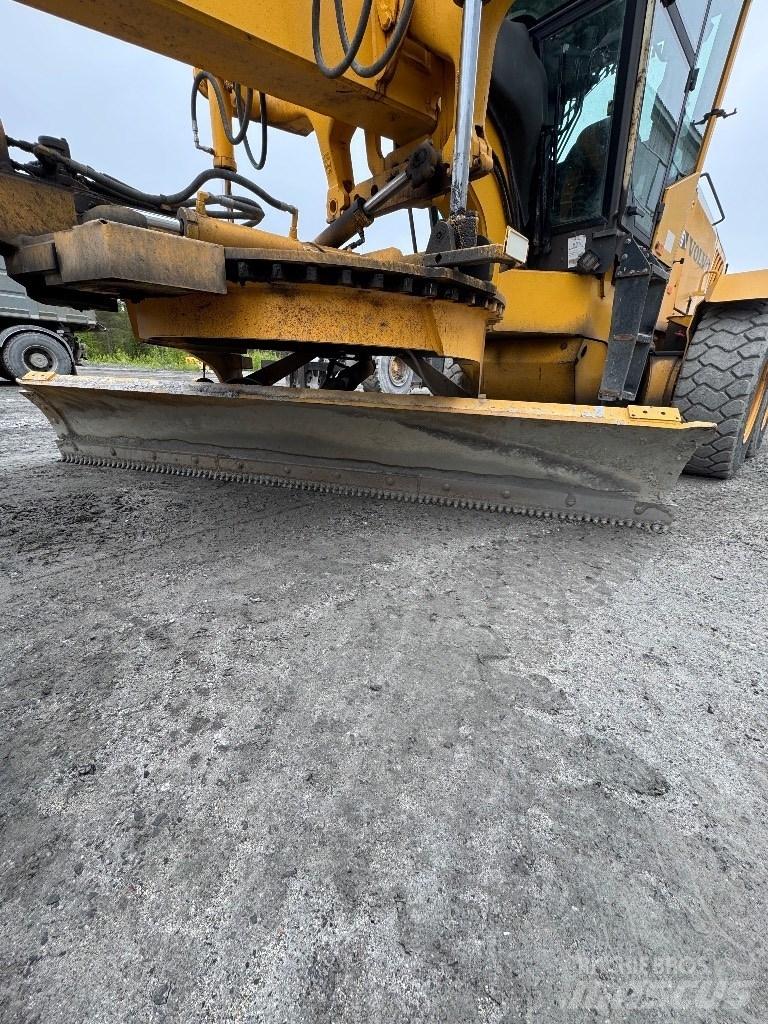 Volvo G 930 Tiehöylät