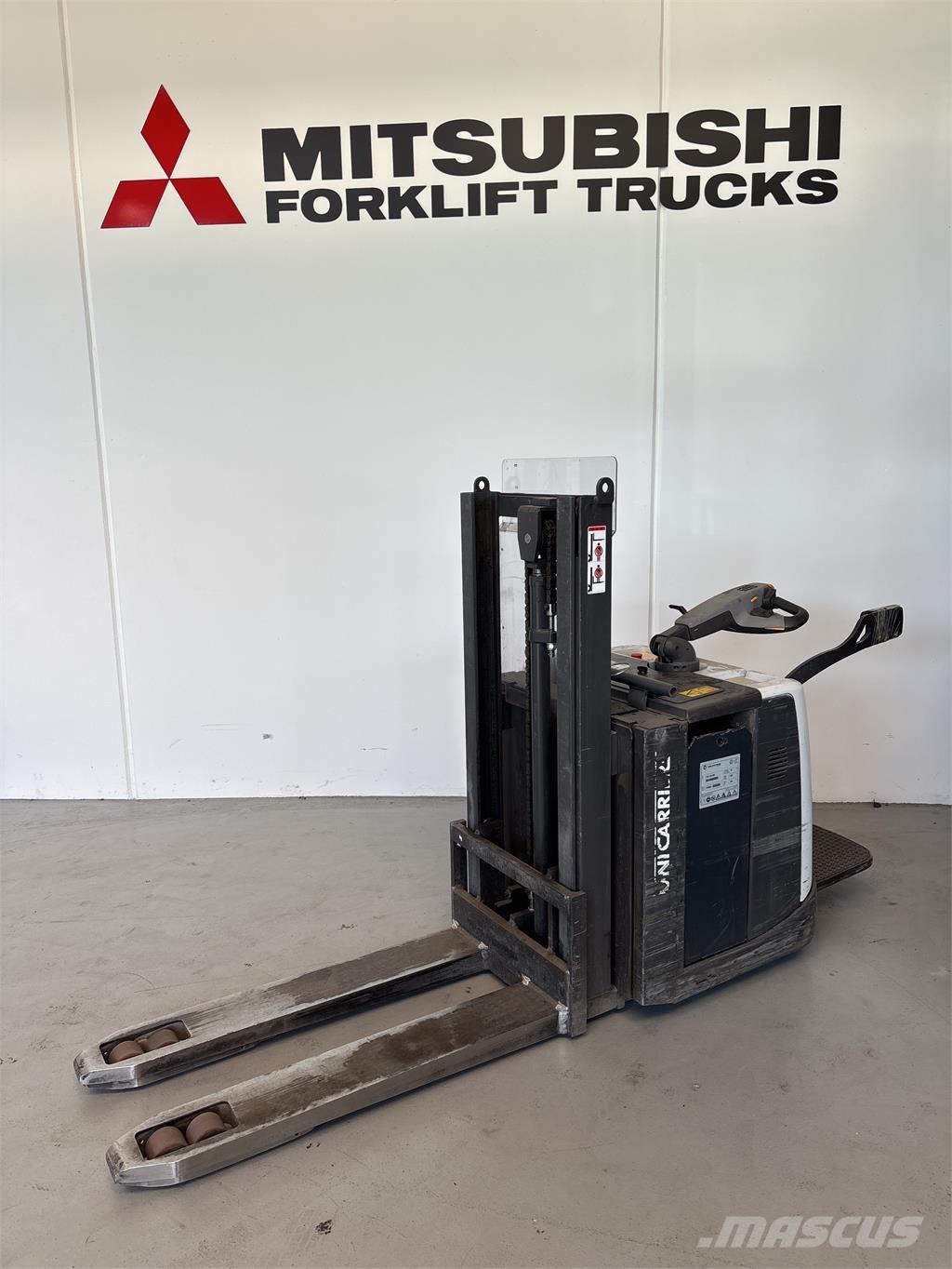 UniCarriers PDP200 Ajettavat pinoamisvaunut