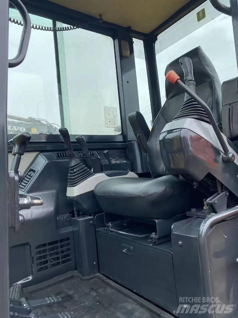Komatsu PC 56-7 Minikaivukoneet < 7t