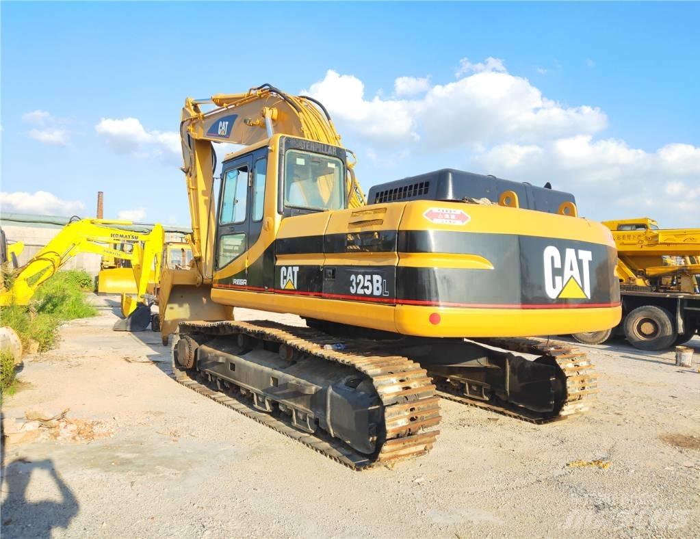 CAT 325 B L Telakaivukoneet