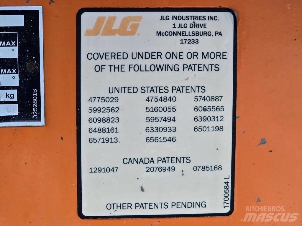 JLG 450 AJ II Kuukulkijat