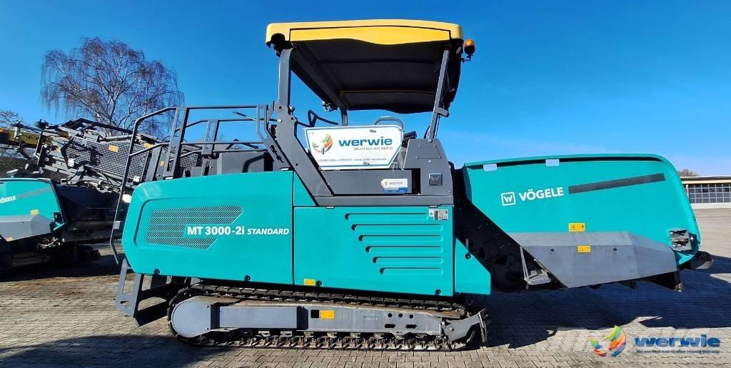Vögele MT 3000-2i MTV (Material transport vehicle)