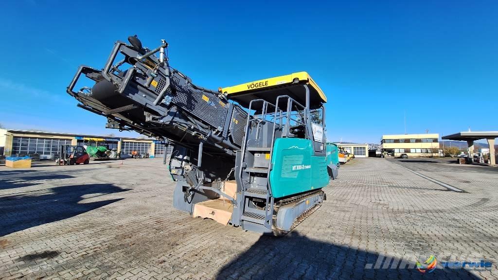 Vögele MT 3000-2i MTV (Material transport vehicle)