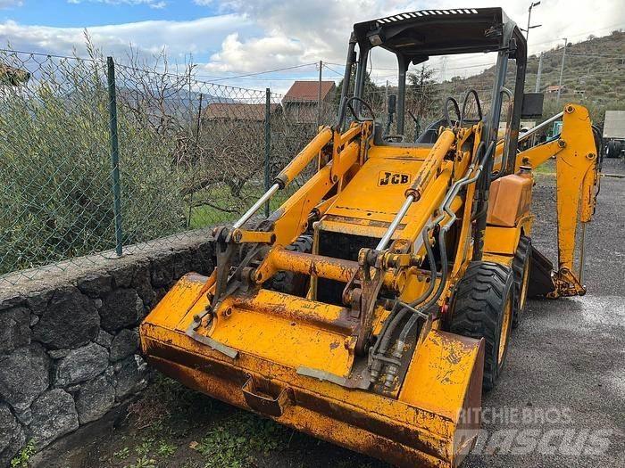 JCB 1CX Kaivurikuormaajat