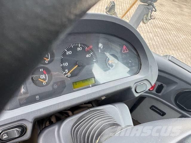 Komatsu WA 320 Pyöräkuormaajat