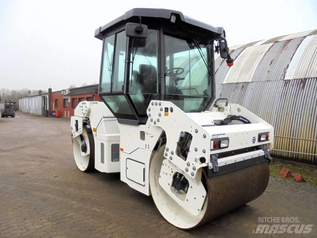 Dynapac CC 2200 Tandemjyrät