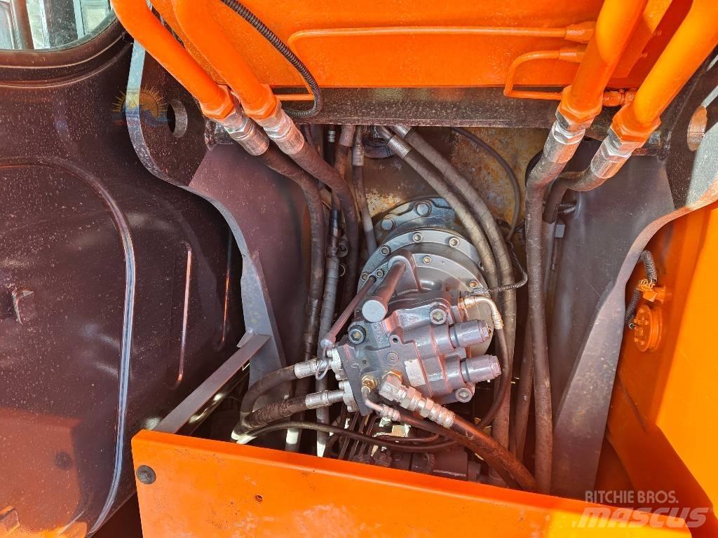 Hitachi ZX 130 Telakaivukoneet
