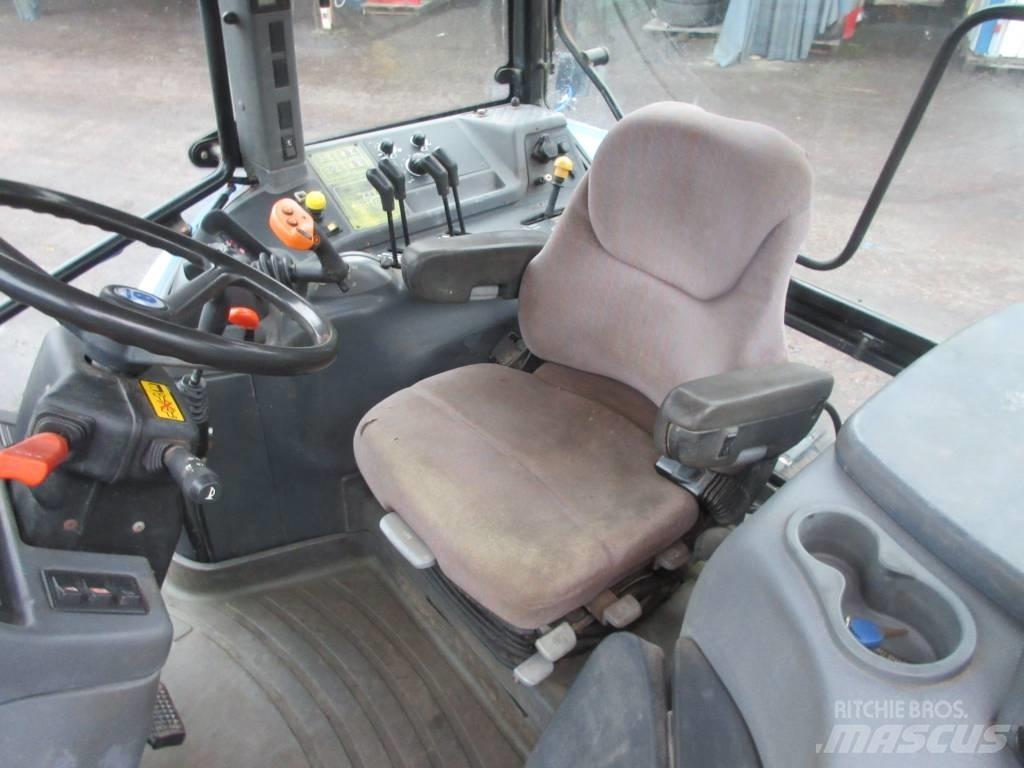 New Holland TM 120 Traktorit