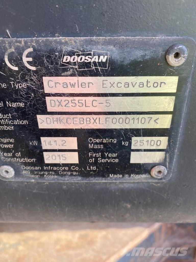 Doosan DX 255 LC-5 Telakaivukoneet
