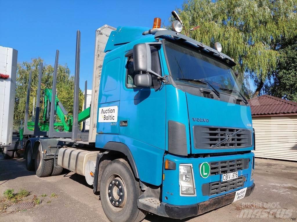 Volvo FH12 Puuautot