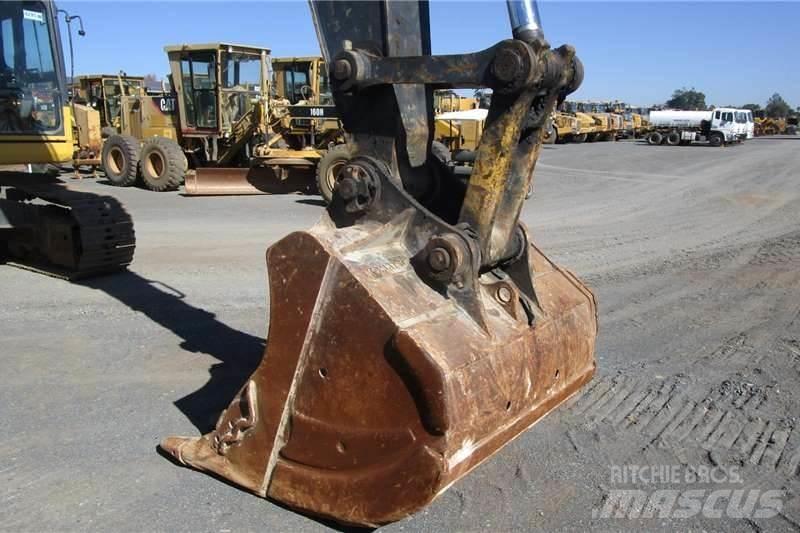 Komatsu PC300-8 Minikaivukoneet < 7t