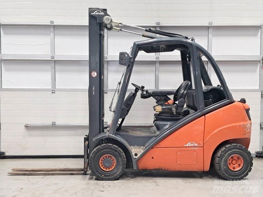 Linde H25T Nestekaasutrukit