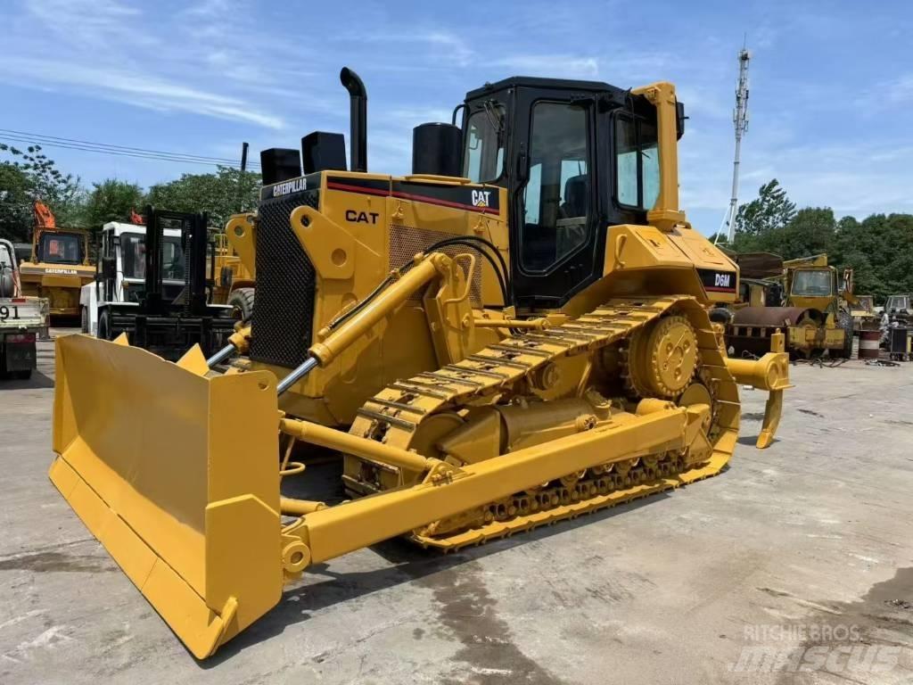 CAT D 6 M Telaketjupuskutraktorit