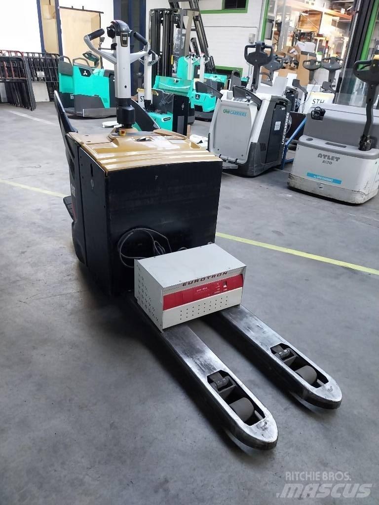 CAT NPV 20 N2 Lavansiirtotrukit ajotasolla