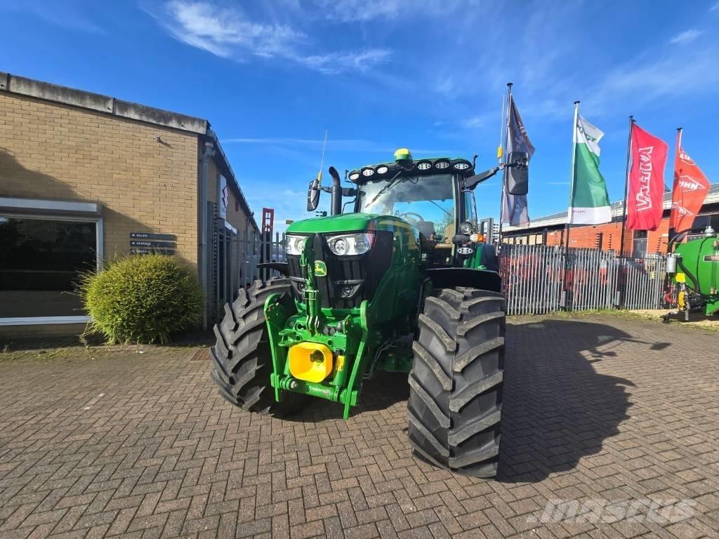 John Deere 6155 R Traktorit