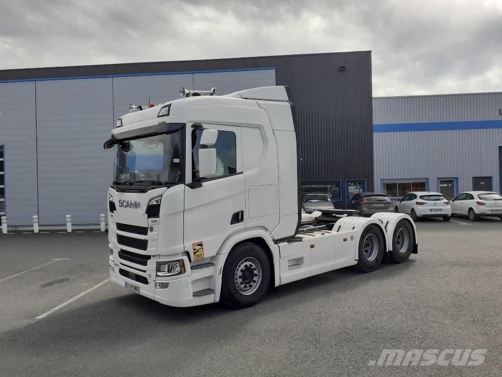 Scania R 590 V8 6x4 Vetopöytäautot