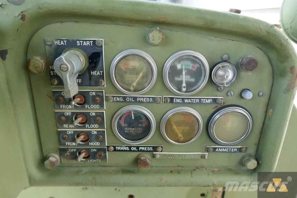 CAT D7F Ex-army Telaketjupuskutraktorit