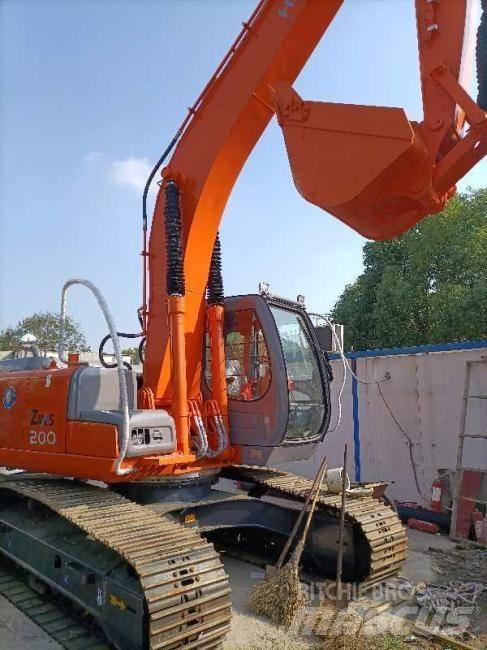 Hitachi Zaxis 200 Telakaivukoneet