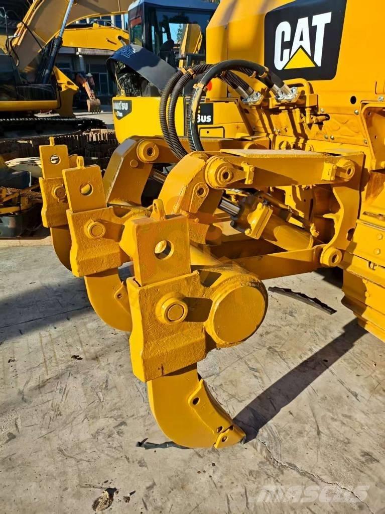 CAT D6G Telaketjupuskutraktorit