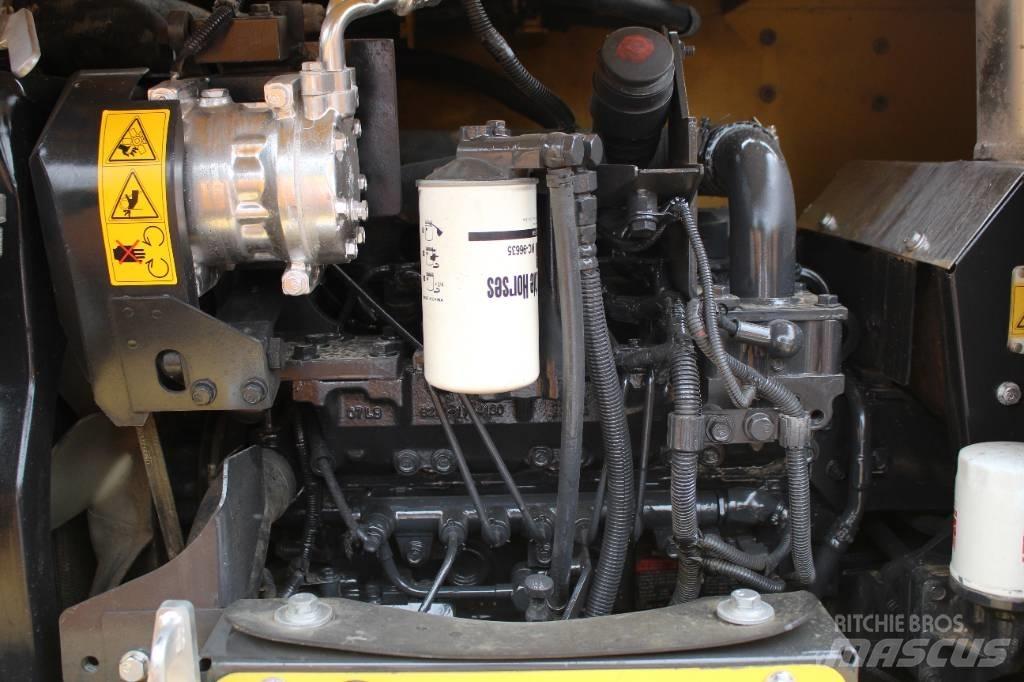 Komatsu PC 70-8 Minikaivukoneet < 7t