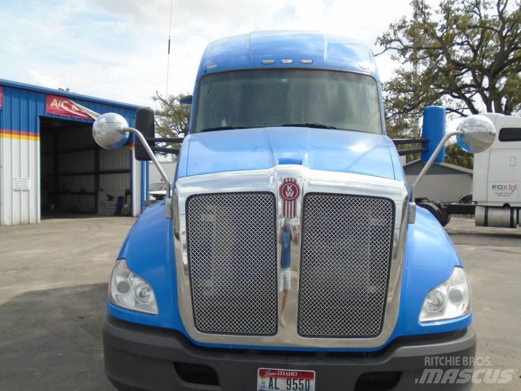 Kenworth T680 Vetopöytäautot