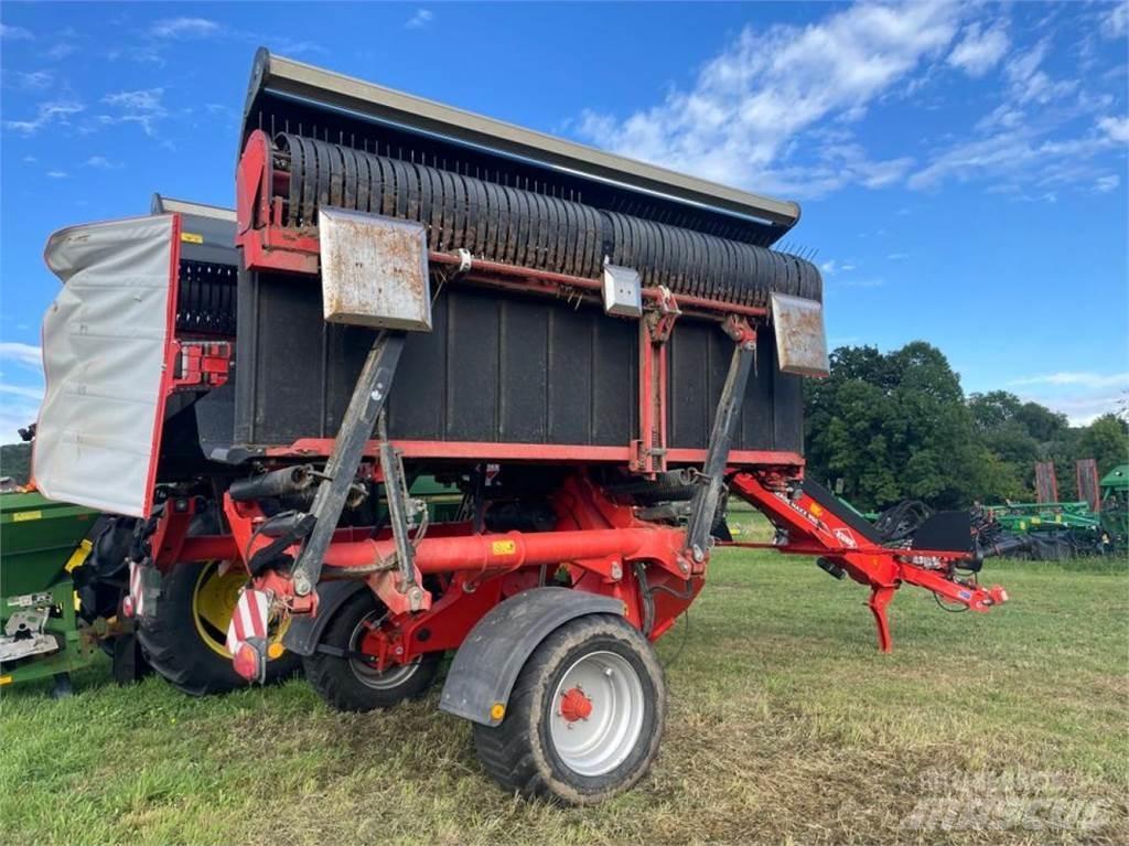 Kuhn MergeMaxx950 Karhottimet