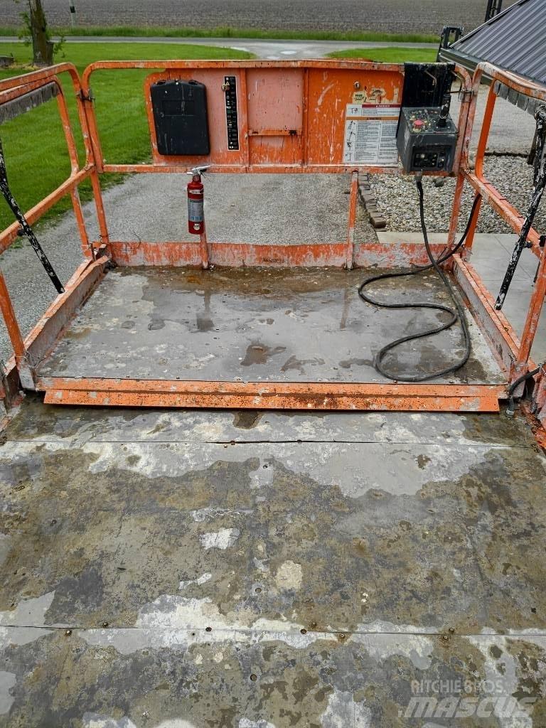 JLG 4394 RT Saksilavat