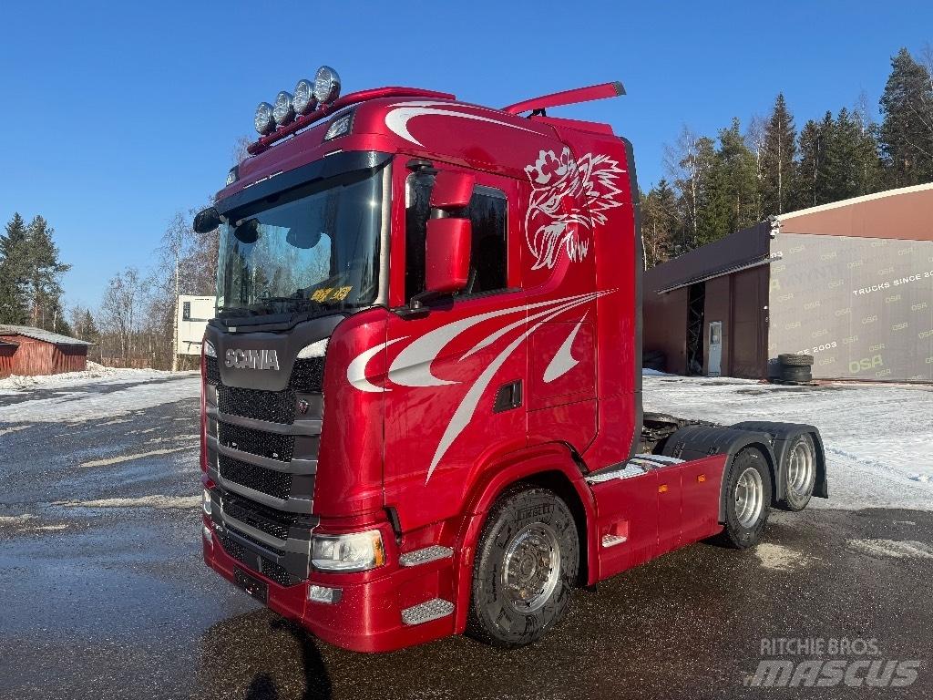 Scania S540 6x2 Vetopöytäautot
