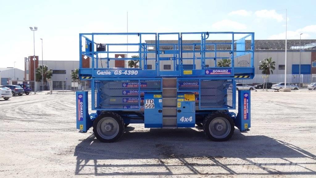 Genie GS 4390 RT Saksilavat