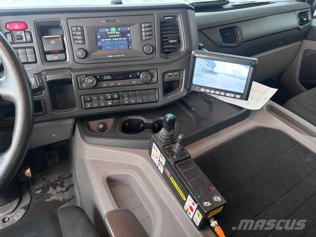 Scania P 360 Koukkulava kuorma-autot