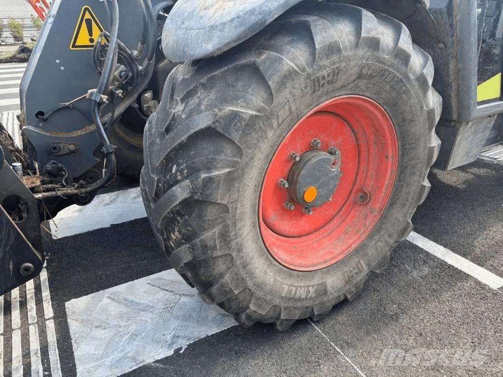 CLAAS Scorpion 6035 Maatalouskurottajat